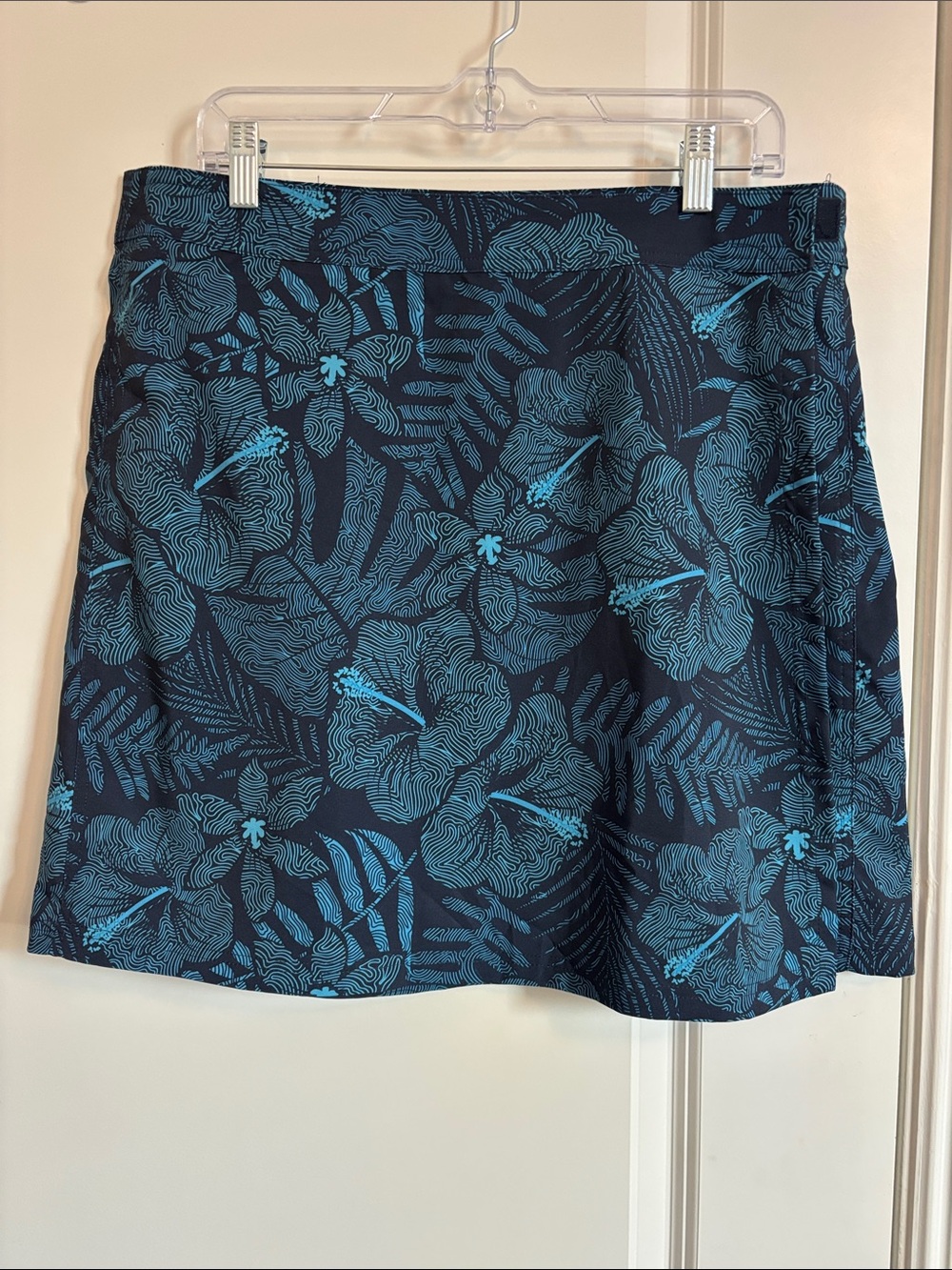 Rip Skirt Tropical Print Black and Teal Skirt. Size Large